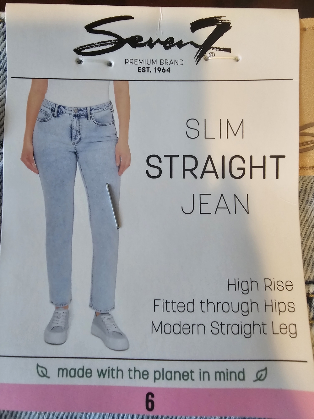 Seven7 Slim Straight High-Rise Jeans in Light Wash Blue - Size 6